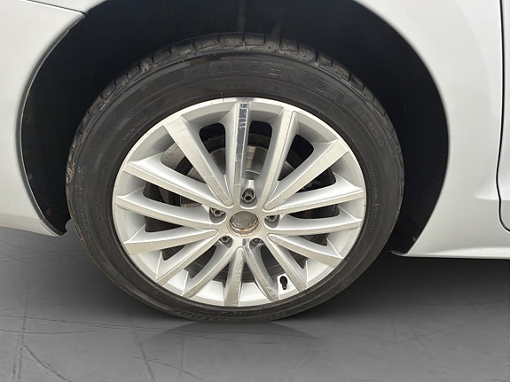 Volkswagen Jetta 25 of 28