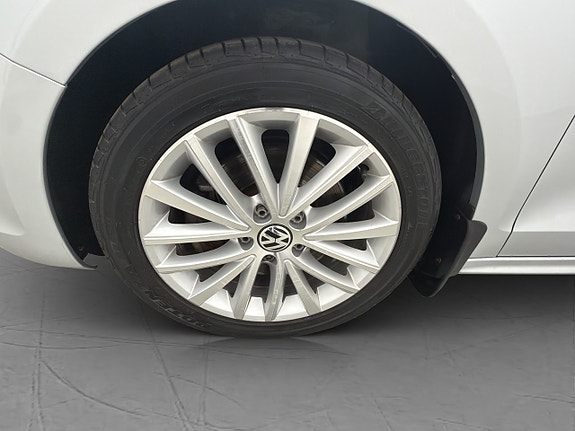 Volkswagen Jetta 27 of 28