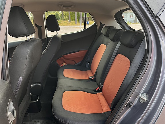 Hyundai i10 9 of 14