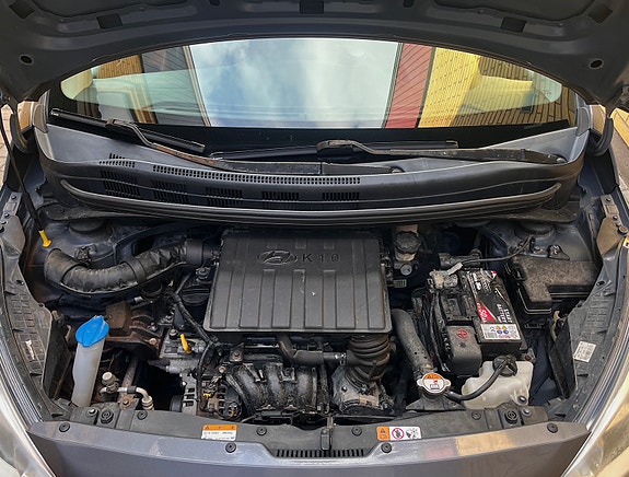 Hyundai i10 12 of 14