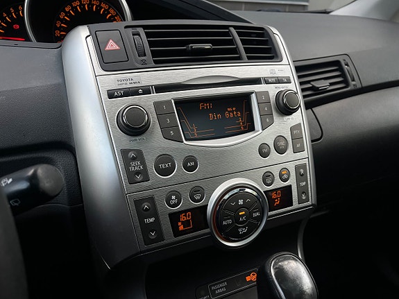 Toyota Verso 17 of 24