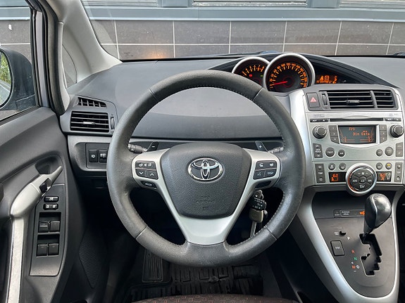 Toyota Verso 13 of 24