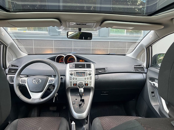 Toyota Verso 11 of 24