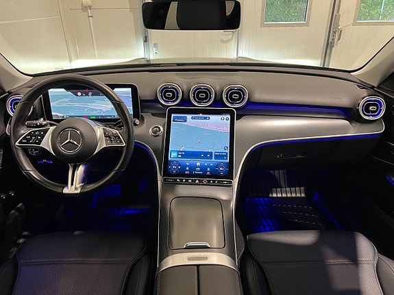Mercedes-Benz C300 17 of 29