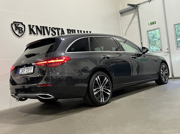 Mercedes-Benz C300 27 of 29