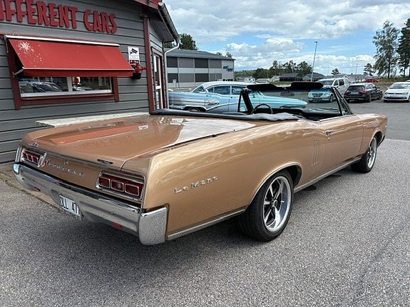 Pontiac LeMans 6 of 14
