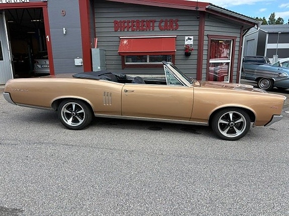 Pontiac LeMans 2 of 14