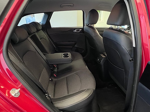 Kia Ceed 12 of 25