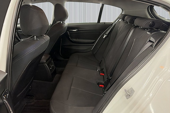 BMW 118d 17 of 18