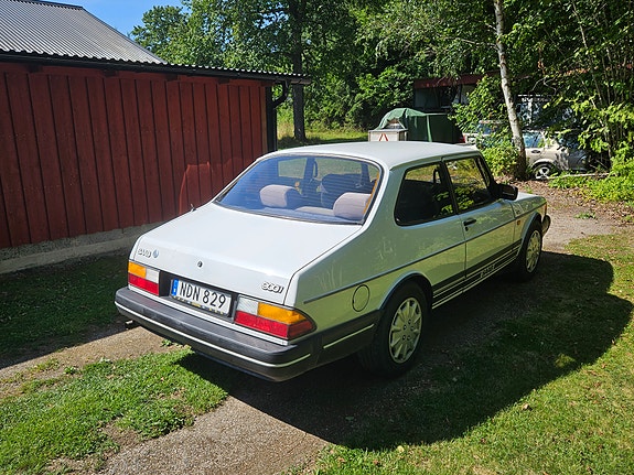 Saab 900 4 of 4