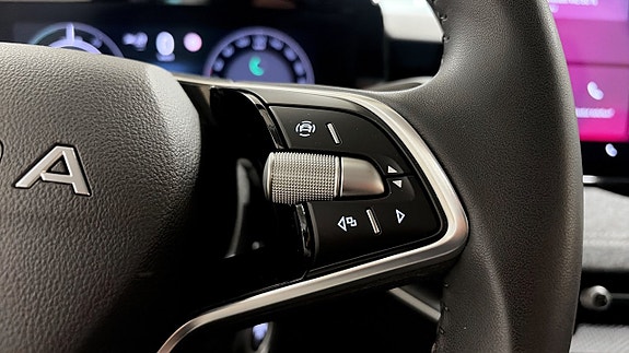 Skoda Superb 16 of 22