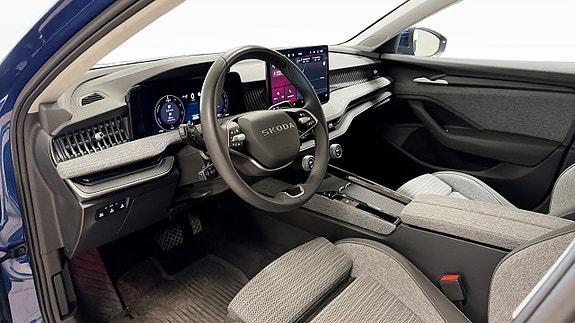 Skoda Superb 7 of 22