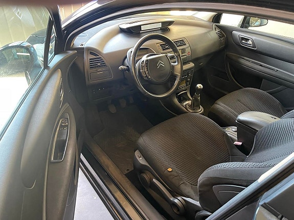 Citroen C4 9 of 11