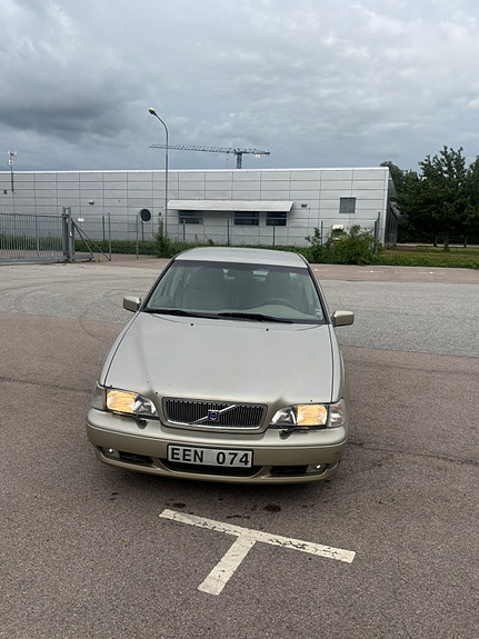 Volvo S70 3 of 8
