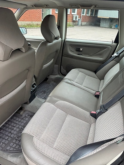 Volvo S70 7 of 8