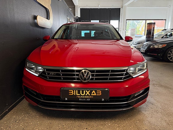 Volkswagen Passat 5 of 25
