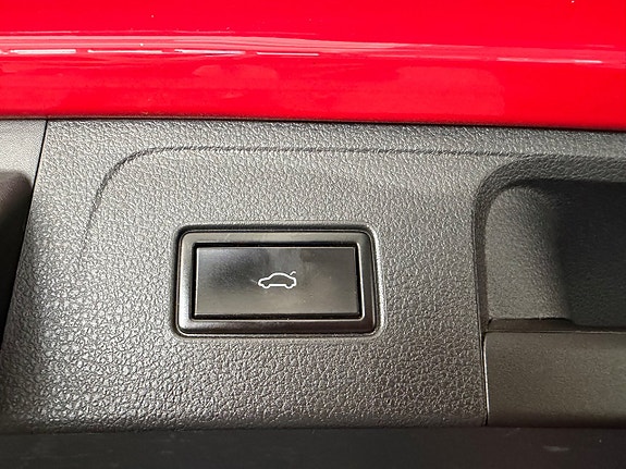 Volkswagen Passat 12 of 25