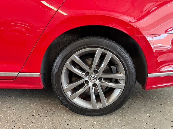 Volkswagen Passat 8 of 25