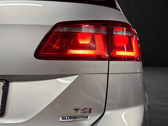 Volkswagen Golf Sportsvan 12 of 27