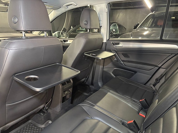 Volkswagen Golf Sportsvan 23 of 27