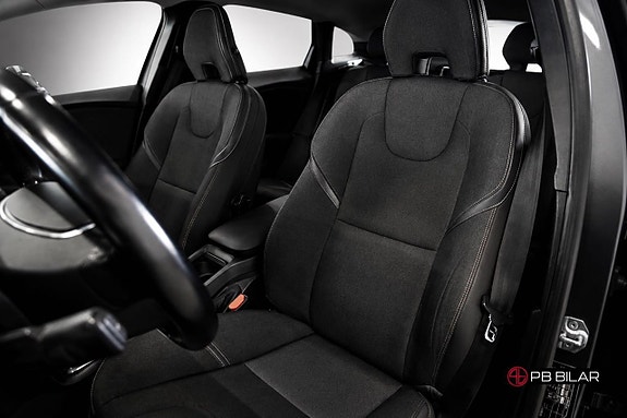 Volvo V40 Cross Country 10 of 24