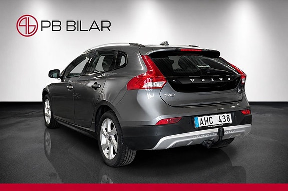 Volvo V40 Cross Country 4 of 24