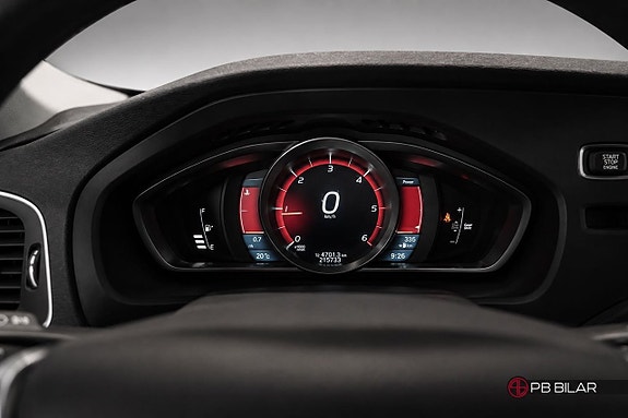 Volvo V40 Cross Country 18 of 24