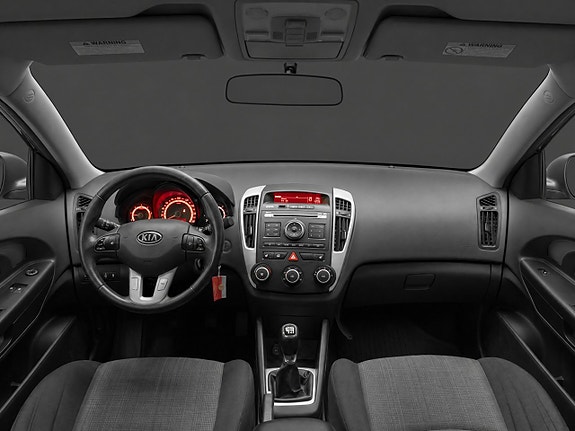 Kia Ceed 9 of 16