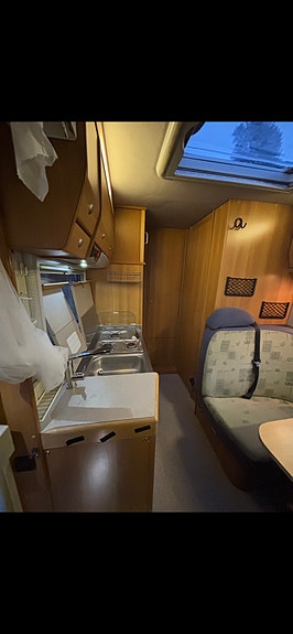 Knaus 640 9 of 13