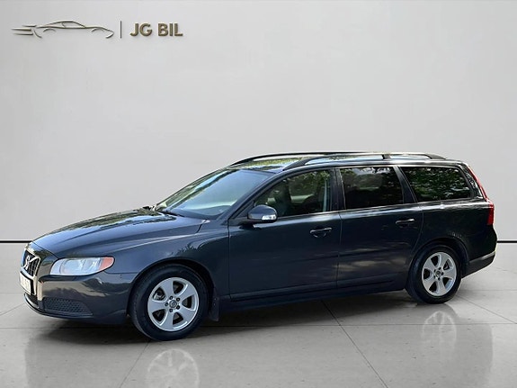 Volvo V70 3 of 21