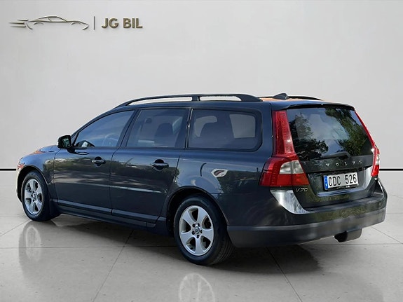 Volvo V70 4 of 21