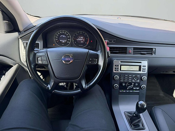 Volvo V70 14 of 21