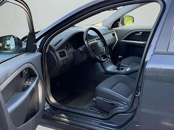 Volvo V70 15 of 21