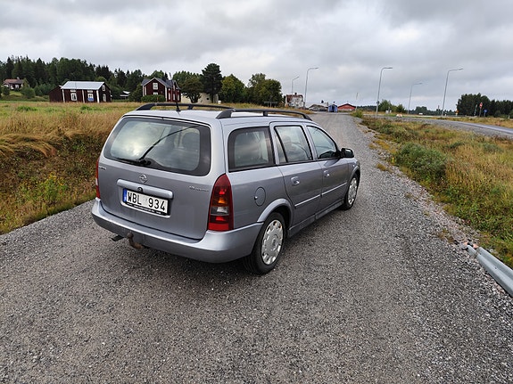Opel Astra 2 of 6