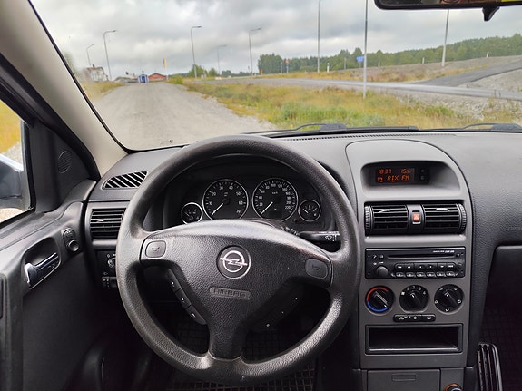 Opel Astra 5 of 6
