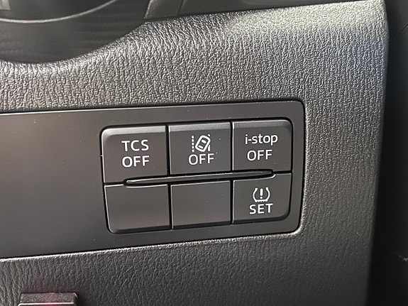 Mazda CX-3 17 of 23