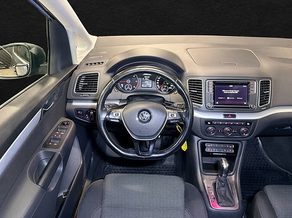 Volkswagen Sharan 14 of 24