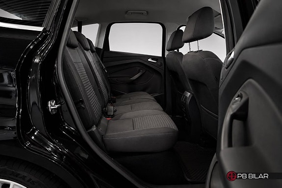 Ford C-Max 17 of 24