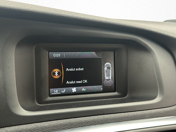 Volvo V40 16 of 25