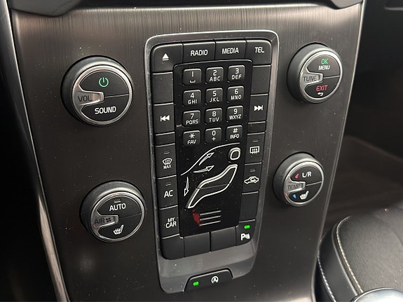 Volvo V40 17 of 25