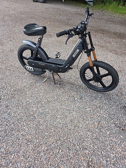 Piaggio 2 of 4