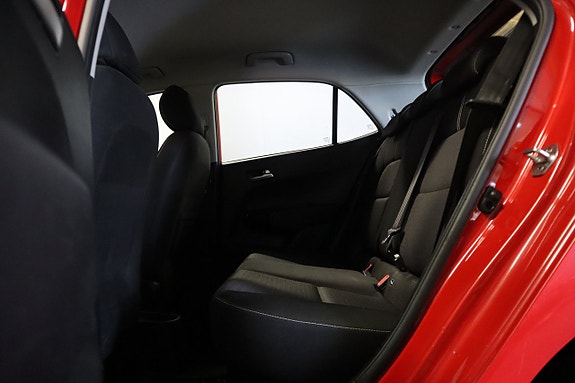 Kia Picanto 9 of 23