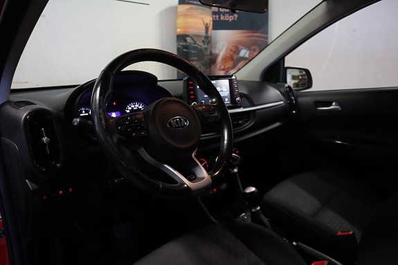 Kia Picanto 7 of 23