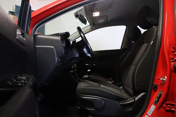 Kia Picanto 8 of 23