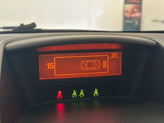 Peugeot 207 19 of 21