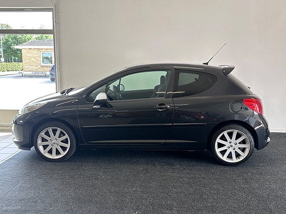 Peugeot 207 9 of 21