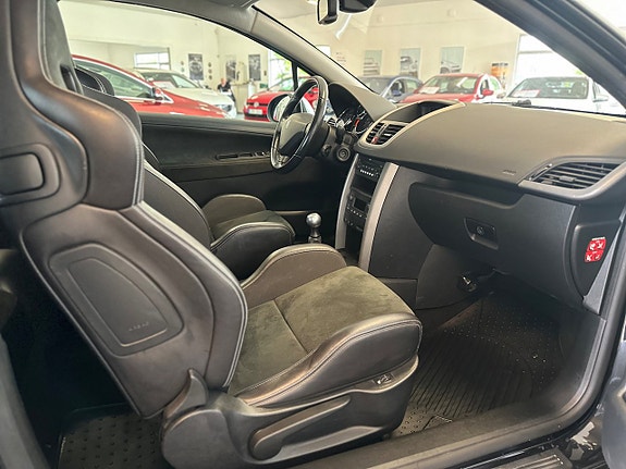 Peugeot 207 18 of 21