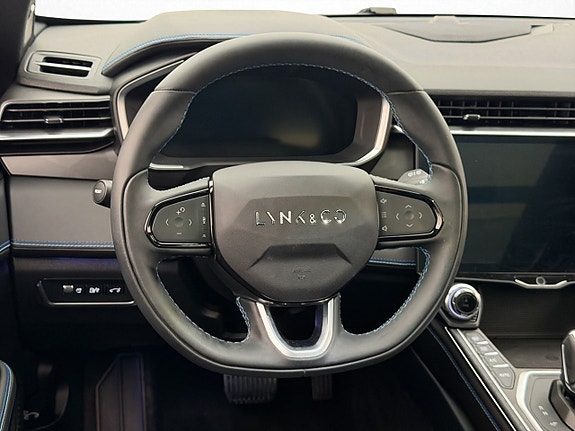 Lynk & Co 01 12 of 30