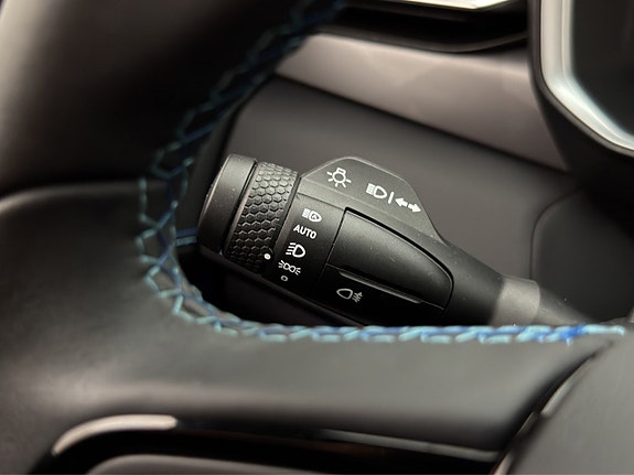 Lynk & Co 01 24 of 30