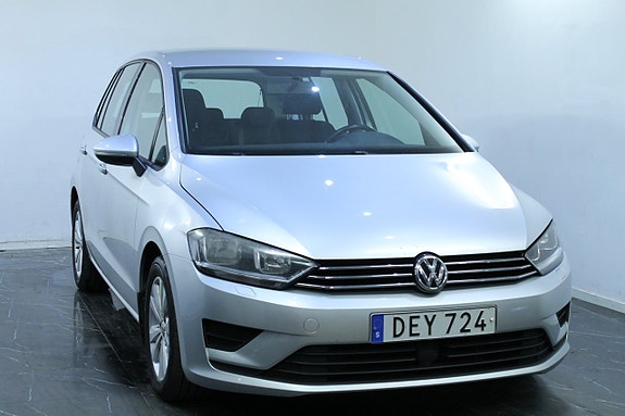 Volkswagen Golf Sportsvan 2 of 13